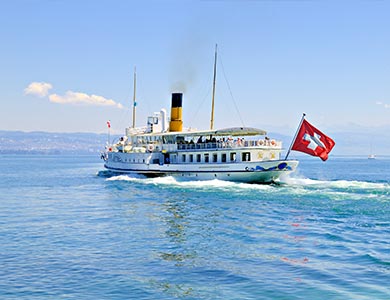 Picture of a Swiss boat on the lake